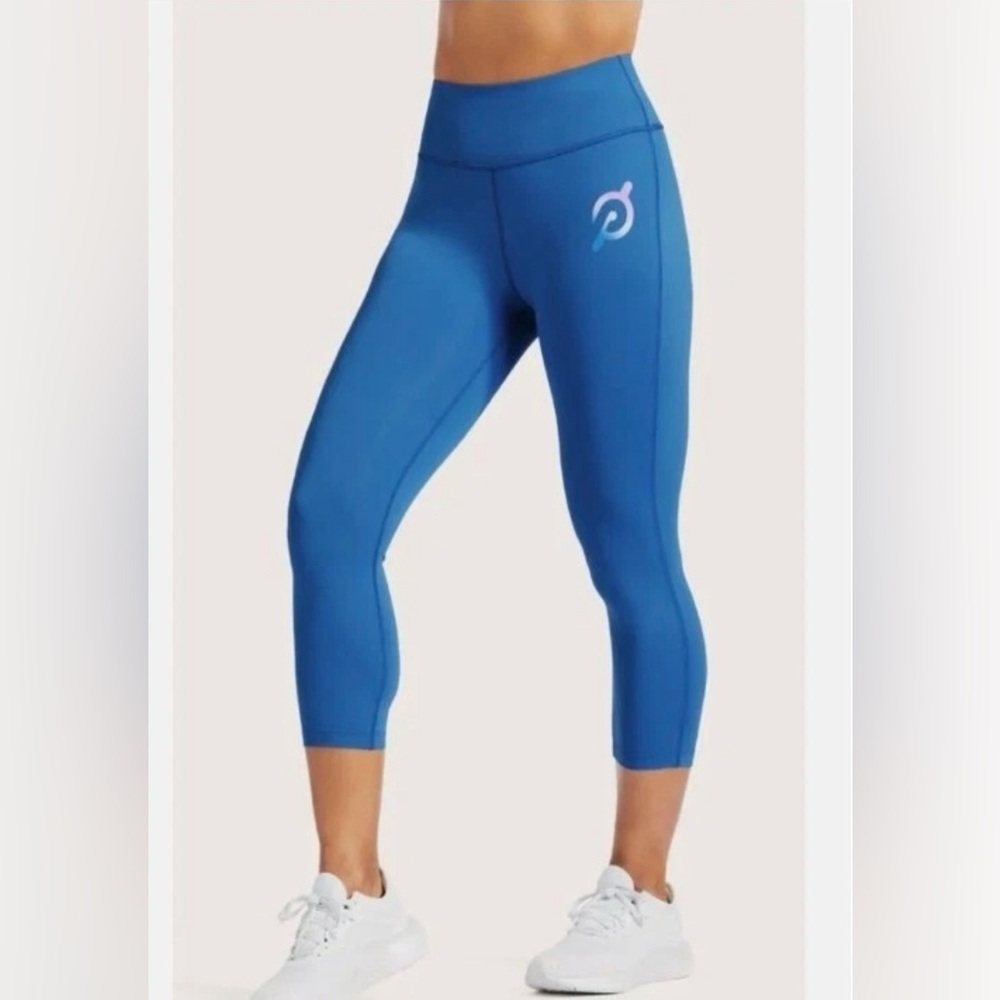 Peloton Blue Athletic Peloton Move Mission Legging Capri Pant Size Medium